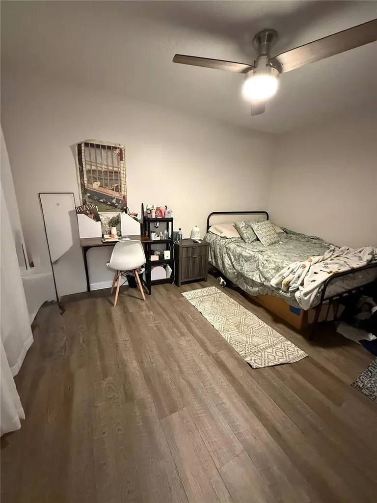 14405 Burgundy Square Tampa FL 33613