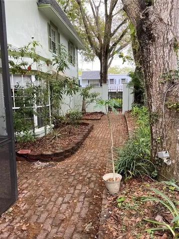 14405 Burgundy Square Tampa FL 33613