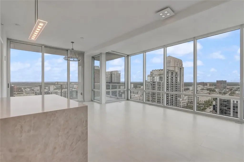 150 E Robinson Street Orlando FL 32801