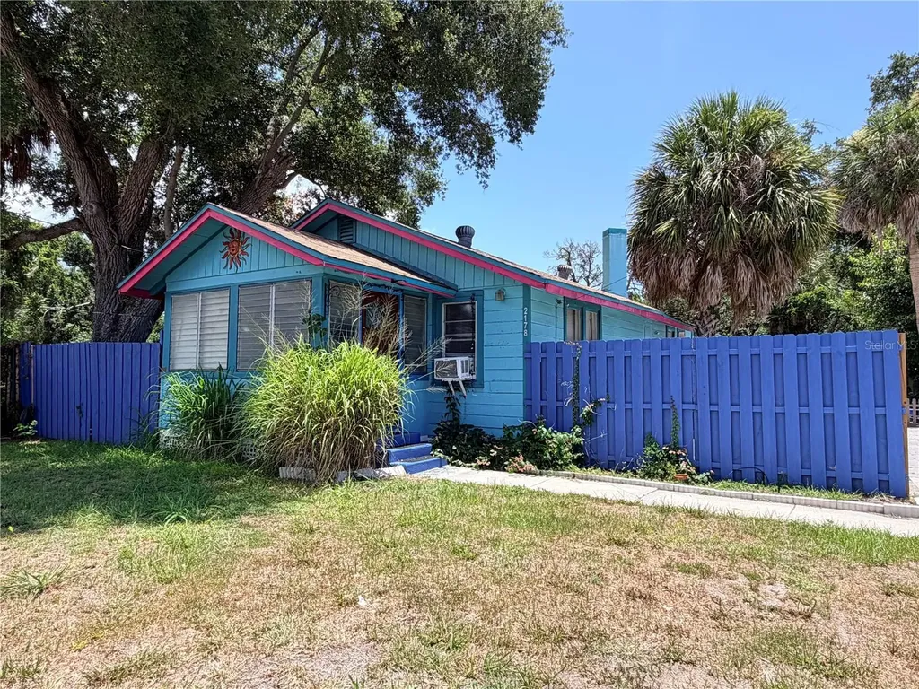 2178 7th Street Sarasota FL 34237