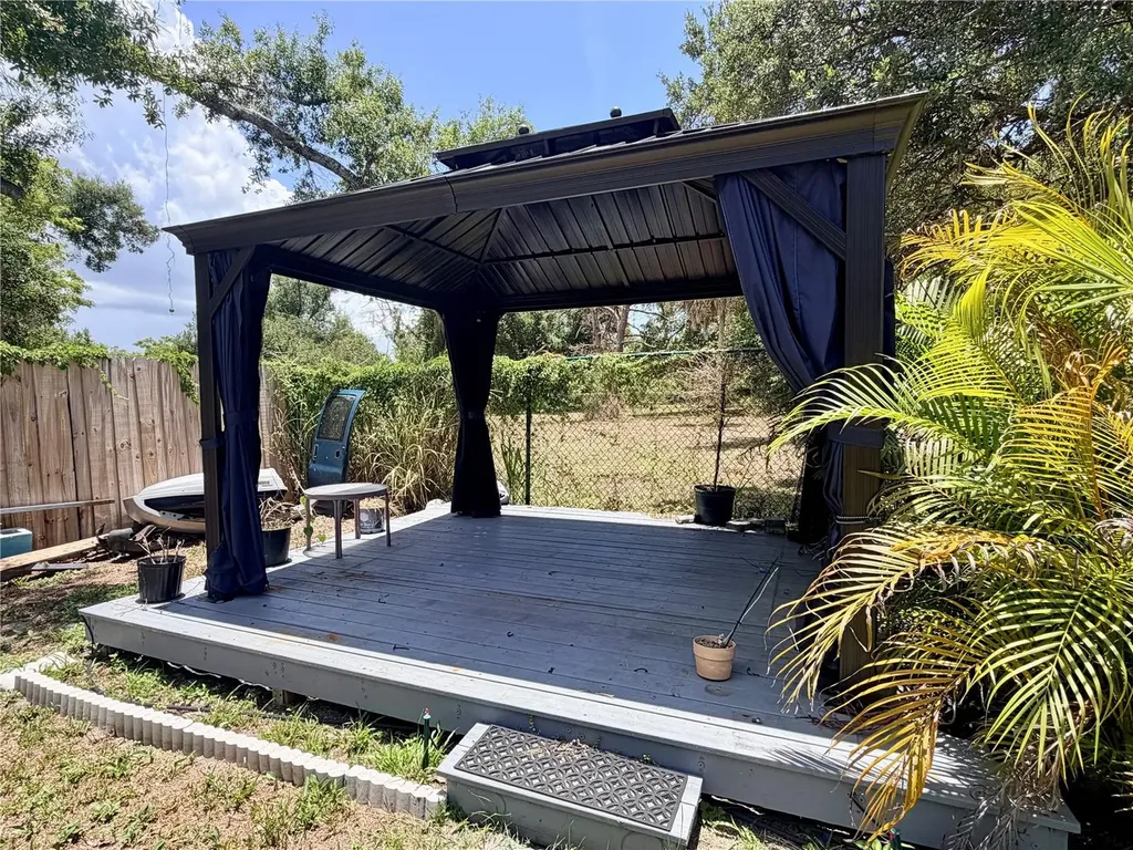 2178 7th Street Sarasota FL 34237