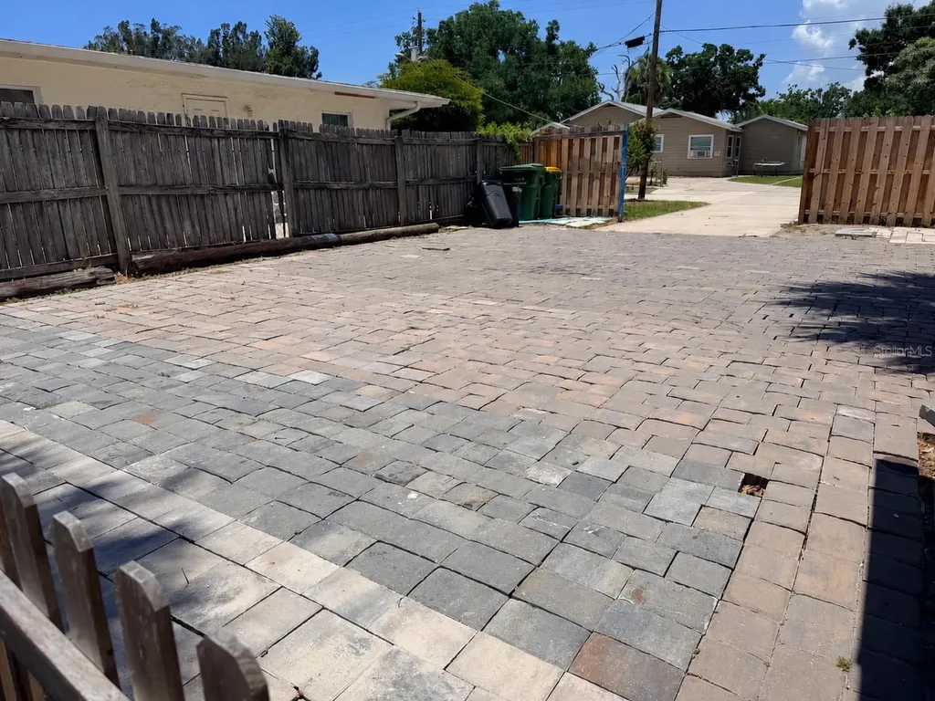 2178 7th Street Sarasota FL 34237
