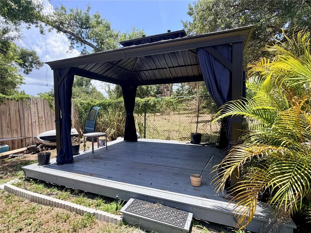 2178 7th Street Sarasota FL 34237