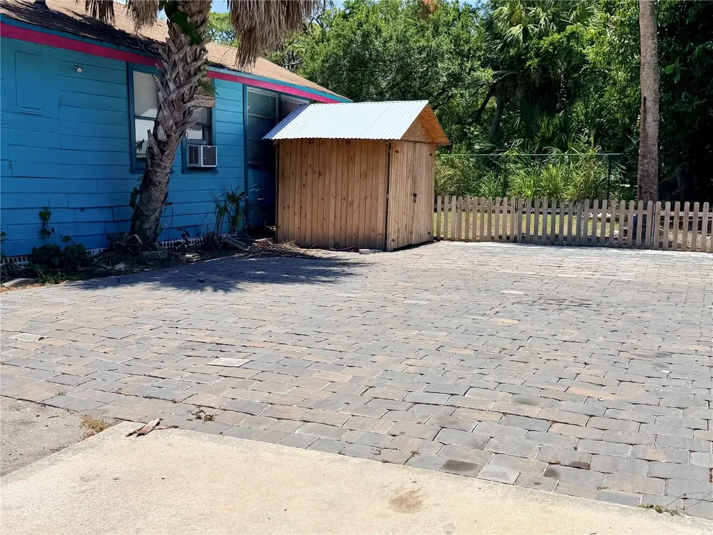 2178 7th Street Sarasota FL 34237