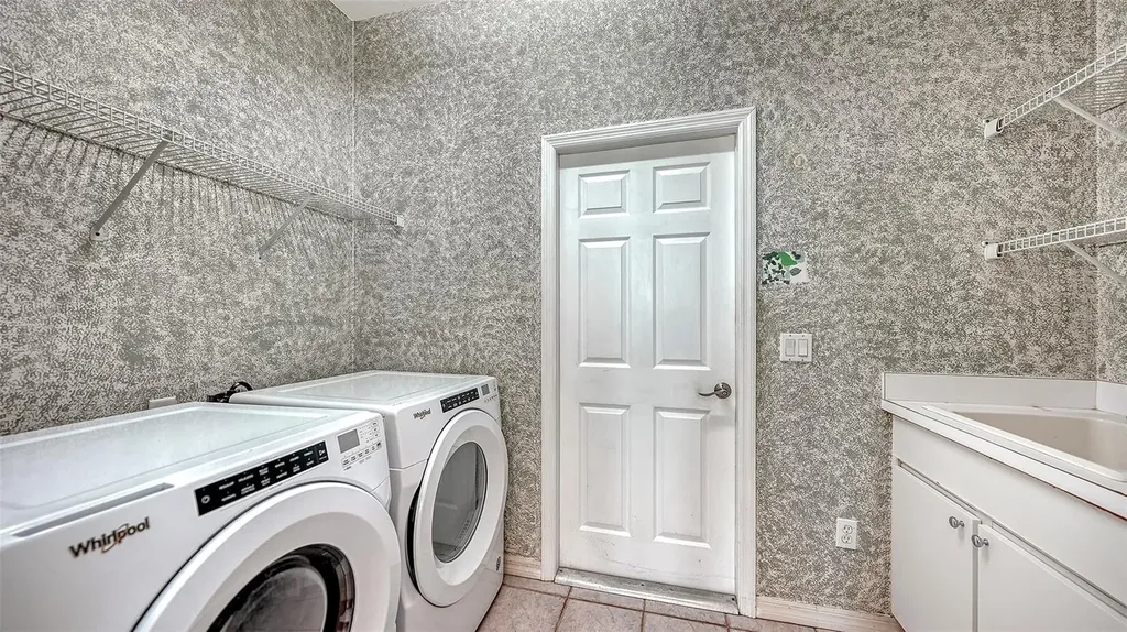 7287 38th Court E Sarasota FL 34243