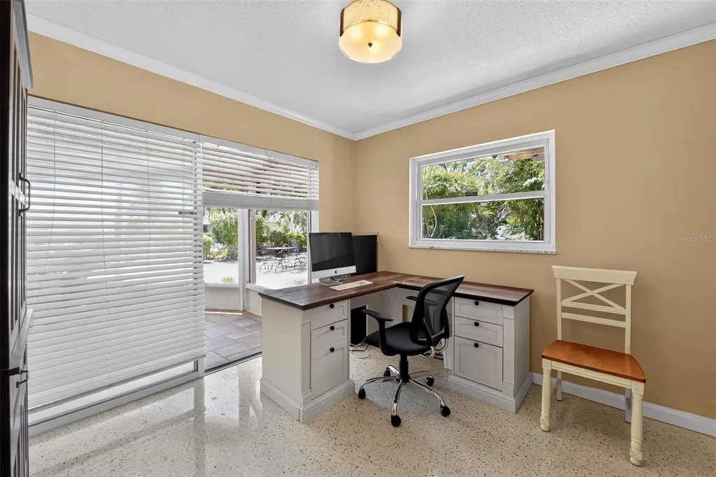 100 59th Avenue S St Petersburg FL 33705