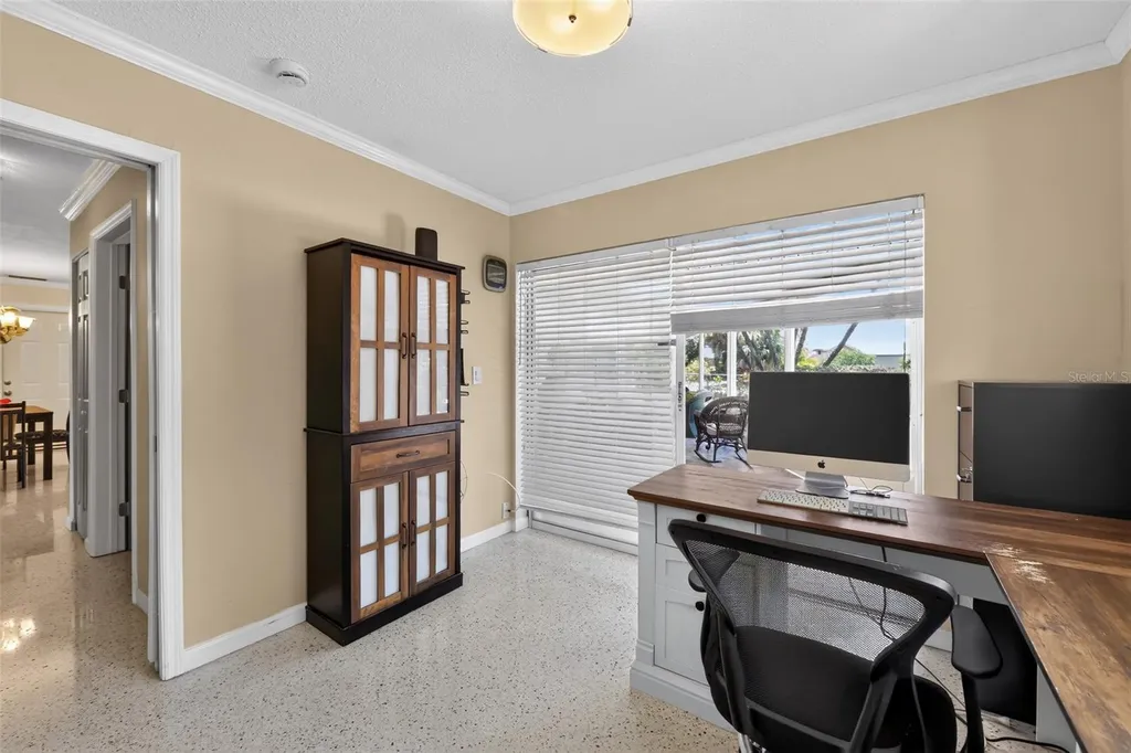 100 59th Avenue S St Petersburg FL 33705