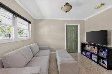 100 59th Avenue S St Petersburg FL 33705