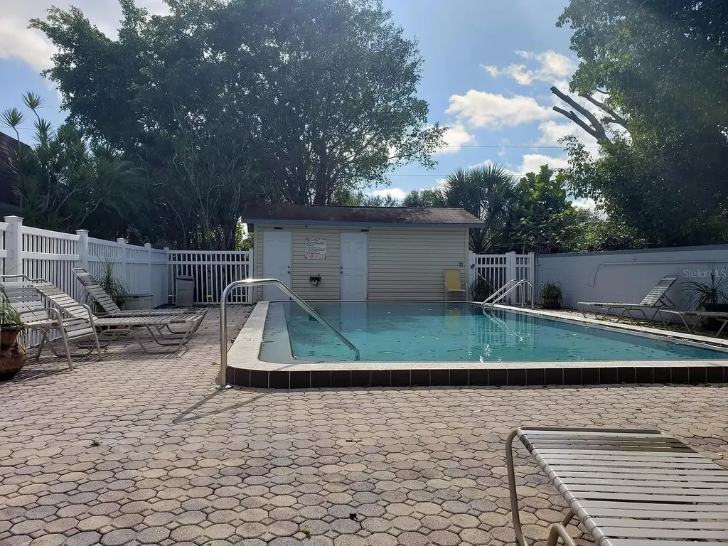 5100 70th Place N Pinellas Park FL 33781
