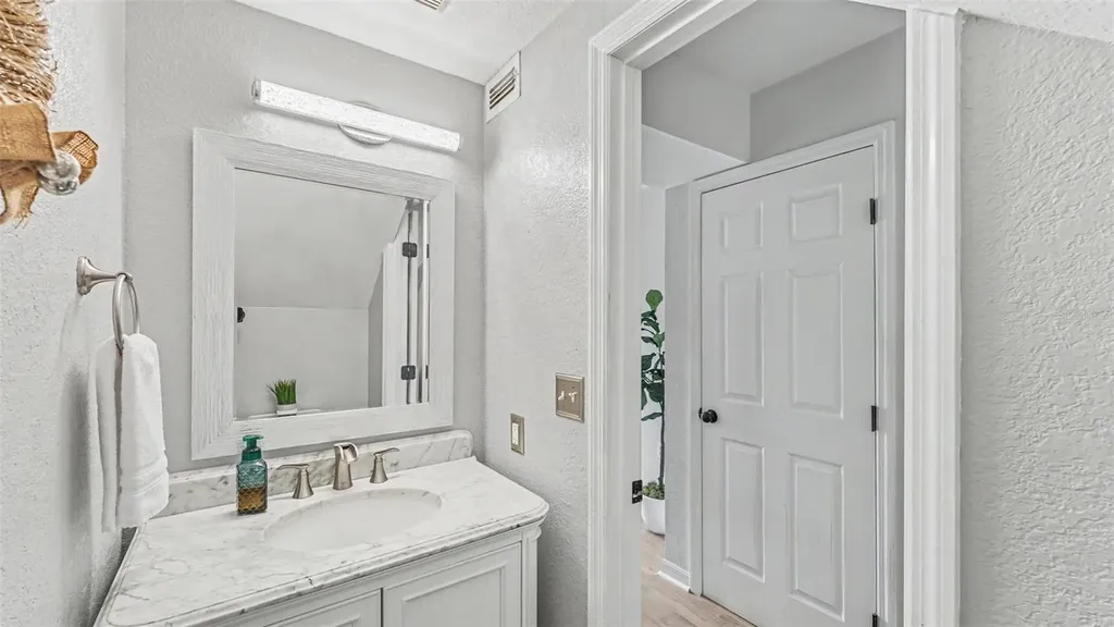 1905 Suzanne Lane Lakeland FL 33813