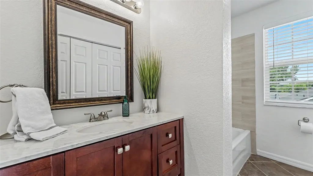 1905 Suzanne Lane Lakeland FL 33813