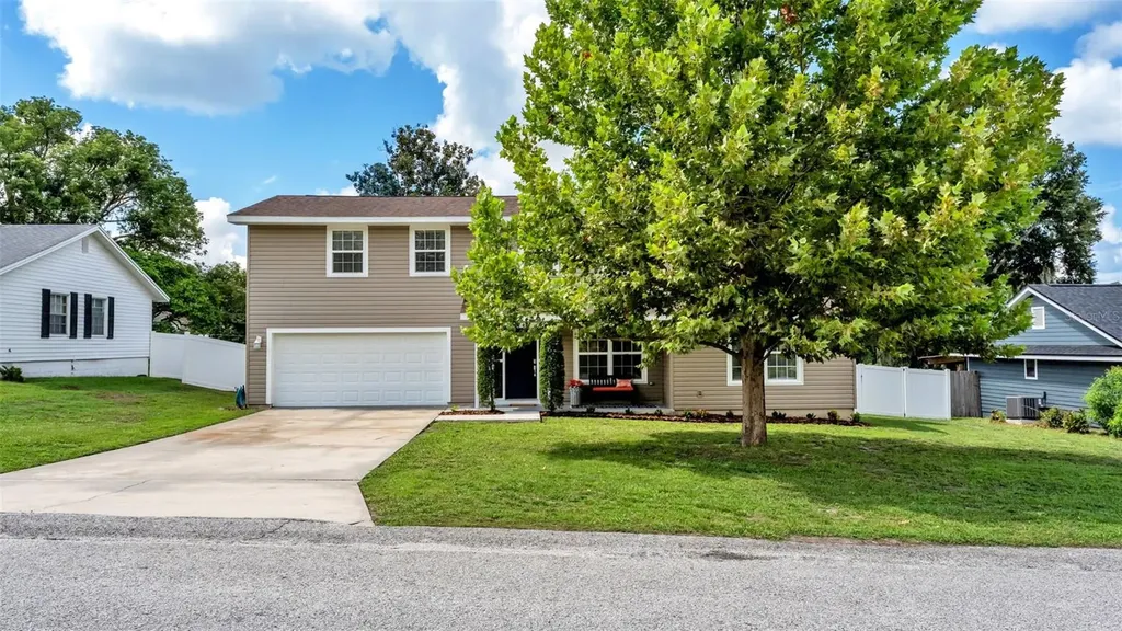 1905 Suzanne Lane Lakeland FL 33813