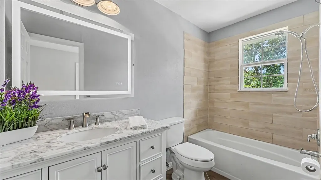 1905 Suzanne Lane Lakeland FL 33813