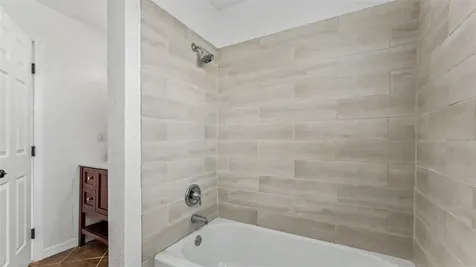1905 Suzanne Lane Lakeland FL 33813