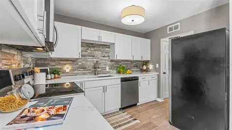 1905 Suzanne Lane Lakeland FL 33813