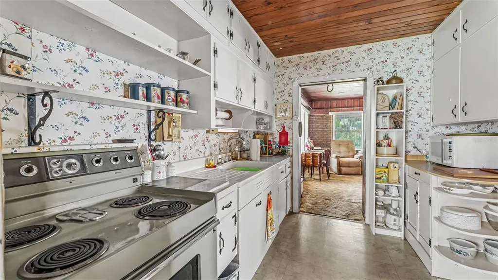 217 Tarawa Street Lakeland FL 33805