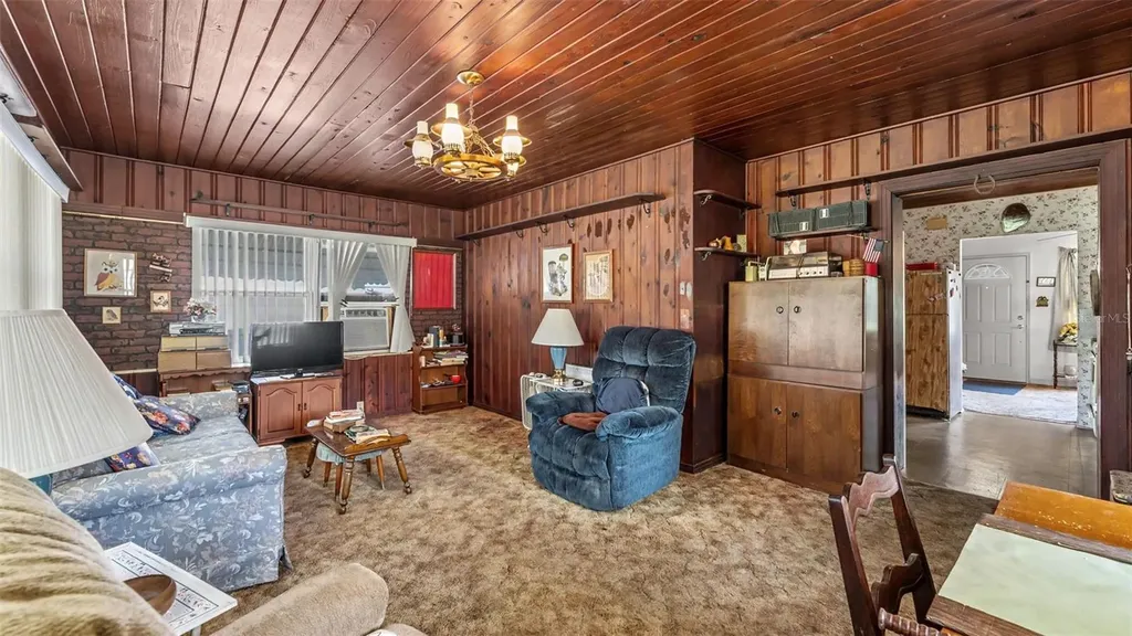 217 Tarawa Street Lakeland FL 33805