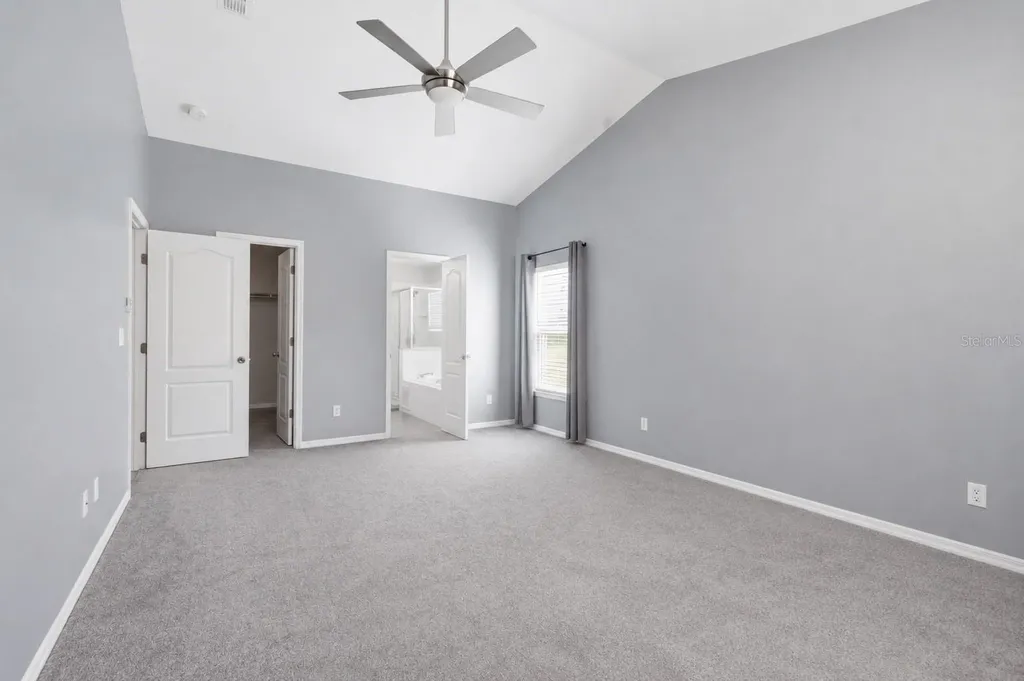 993 Scenic View Circle Minneola FL 34715