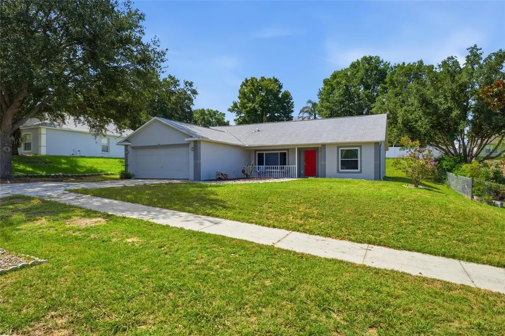 993 Scenic View Circle Minneola FL 34715