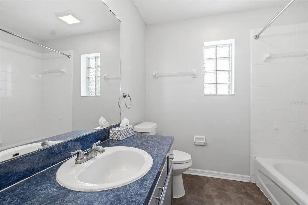 993 Scenic View Circle Minneola FL 34715