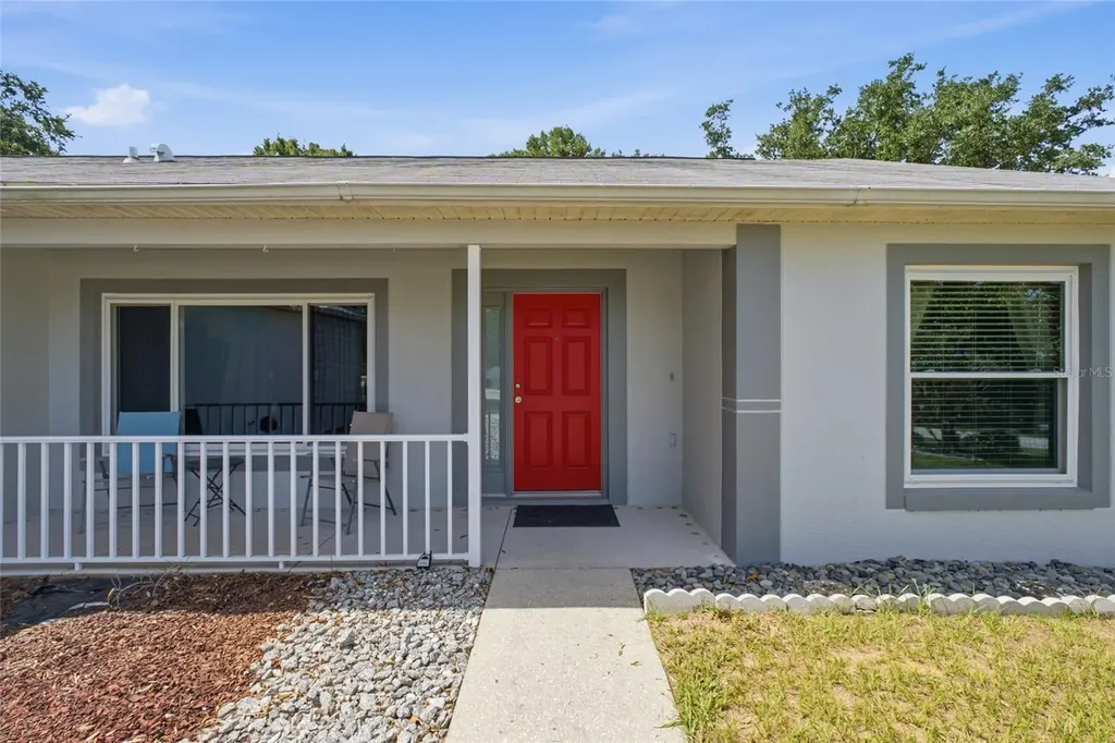 993 Scenic View Circle Minneola FL 34715