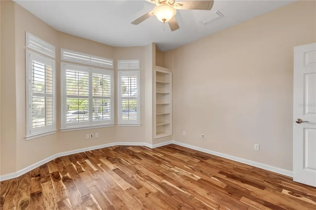 521 S Peninsula Avenue New Smyrna Beach FL 32169