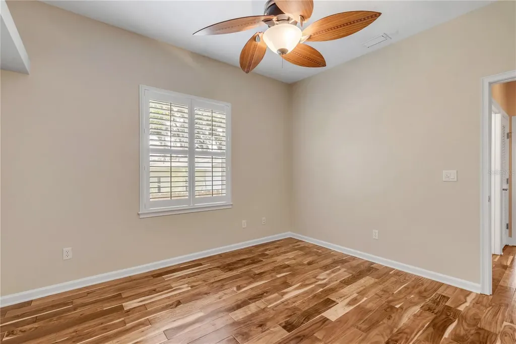 521 S Peninsula Avenue New Smyrna Beach FL 32169