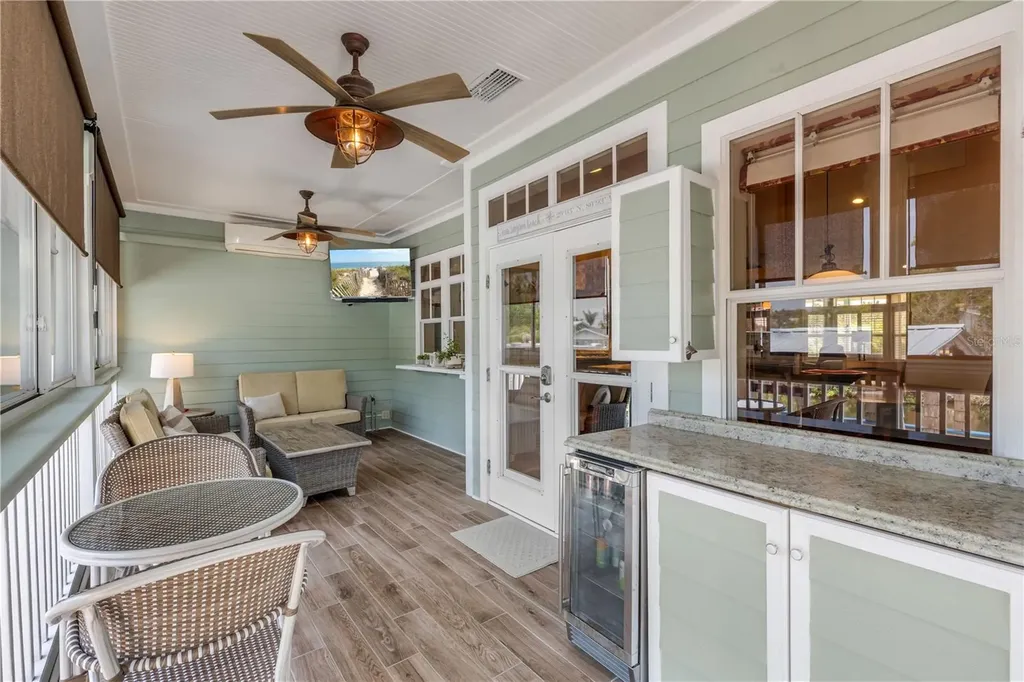 521 S Peninsula Avenue New Smyrna Beach FL 32169