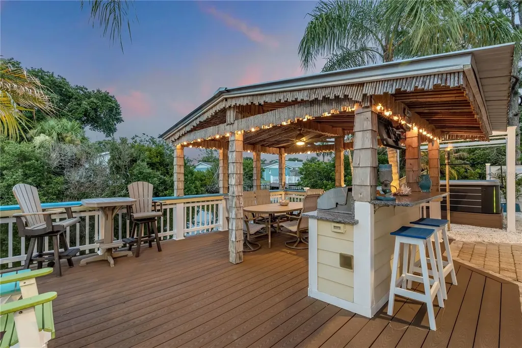 521 S Peninsula Avenue New Smyrna Beach FL 32169