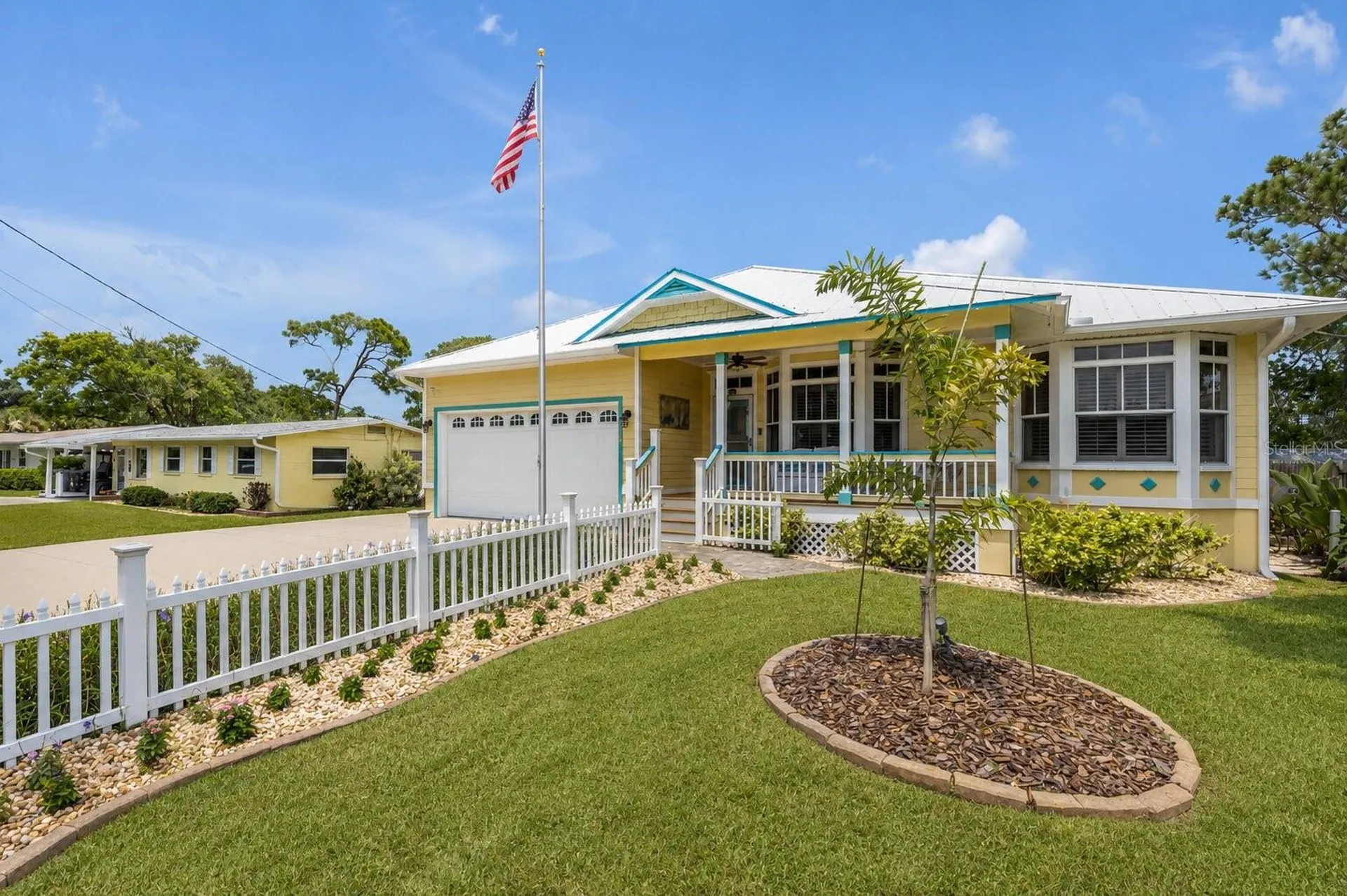 521 S Peninsula Avenue New Smyrna Beach FL 32169
