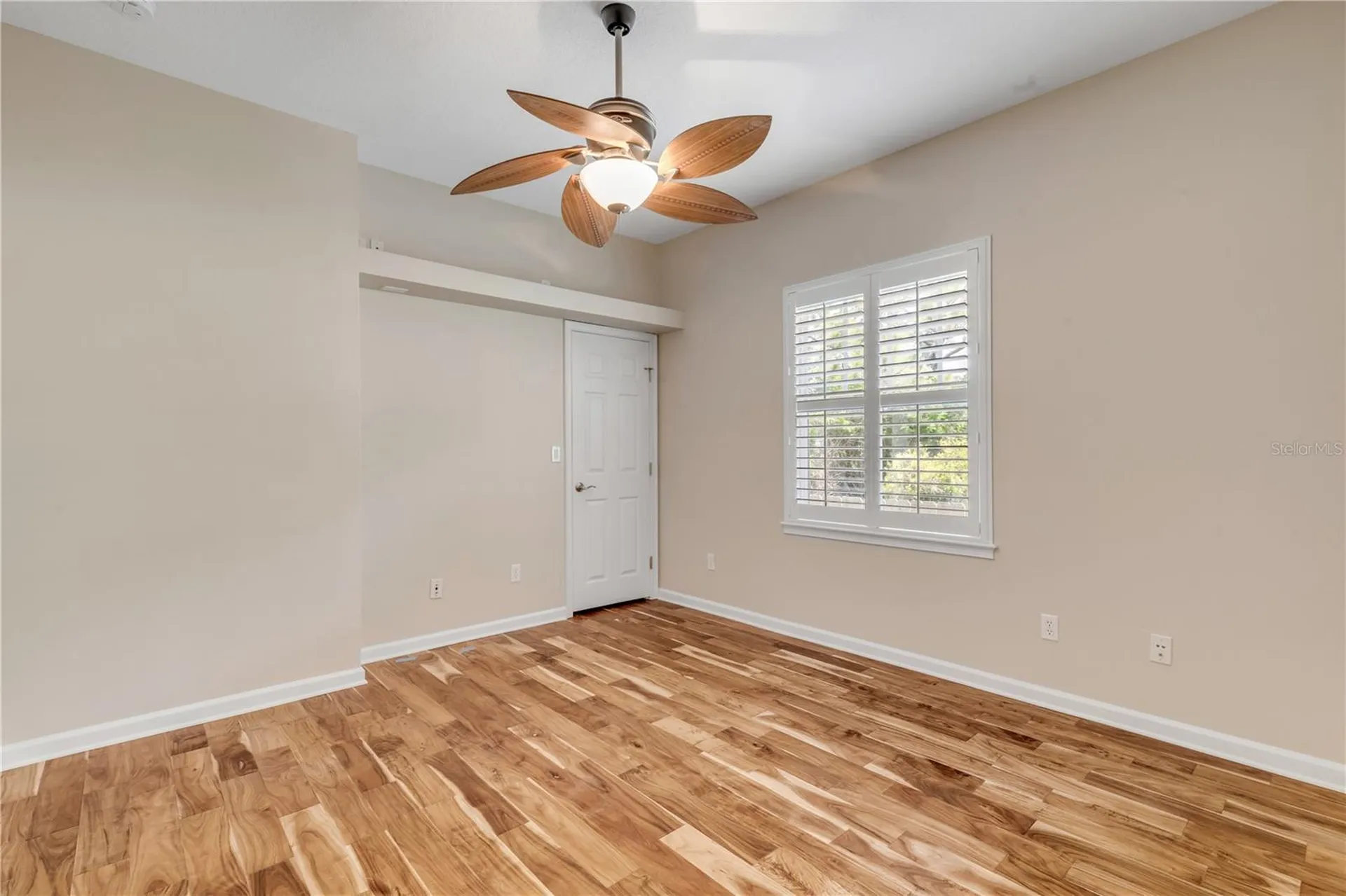 521 S Peninsula Avenue New Smyrna Beach FL 32169