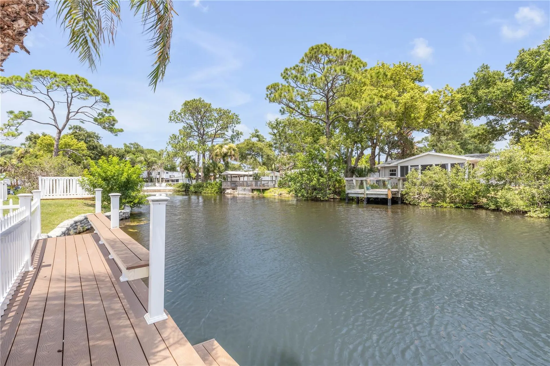 521 S Peninsula Avenue New Smyrna Beach FL 32169