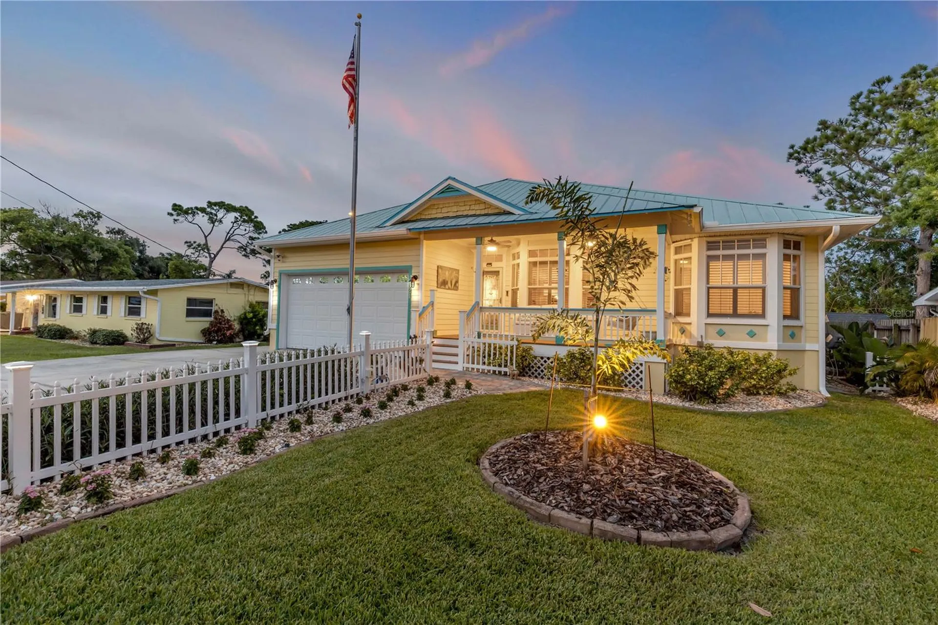 521 S Peninsula Avenue New Smyrna Beach FL 32169