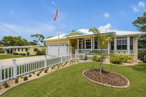 521 S Peninsula Avenue New Smyrna Beach FL 32169