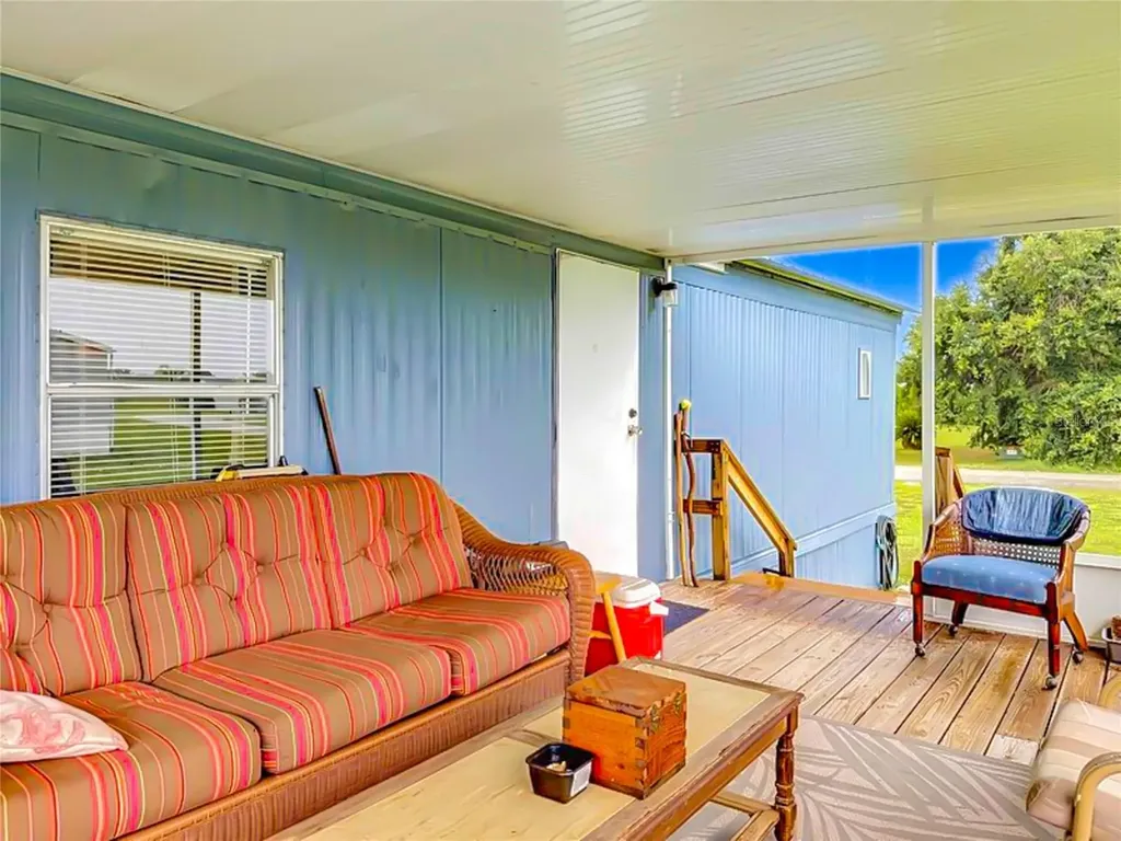 1400 NW 12th Lane Lake Panasoffkee FL 33538