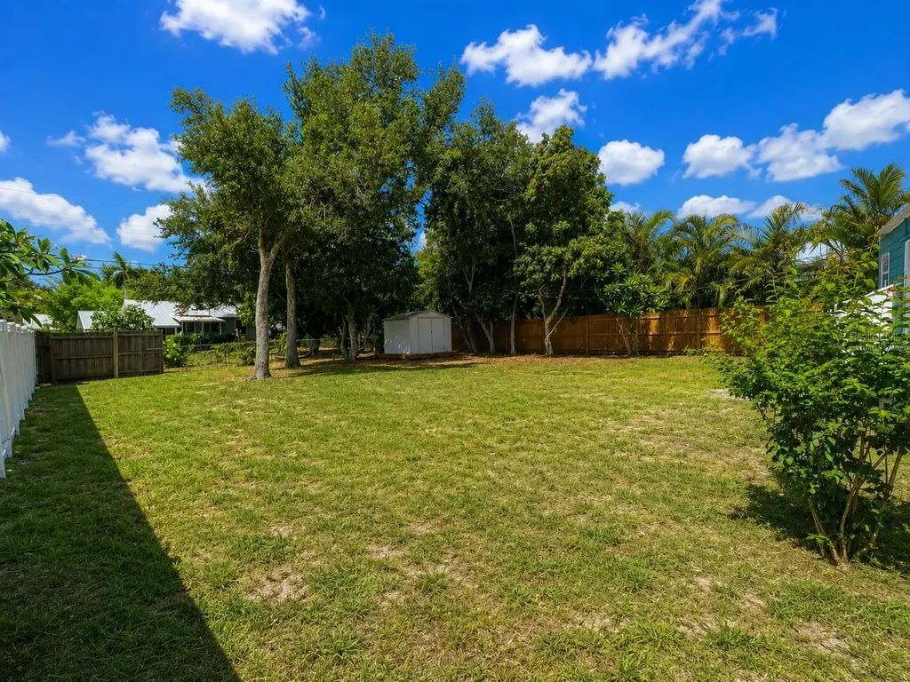 3209 Avenue A W Bradenton FL 34205