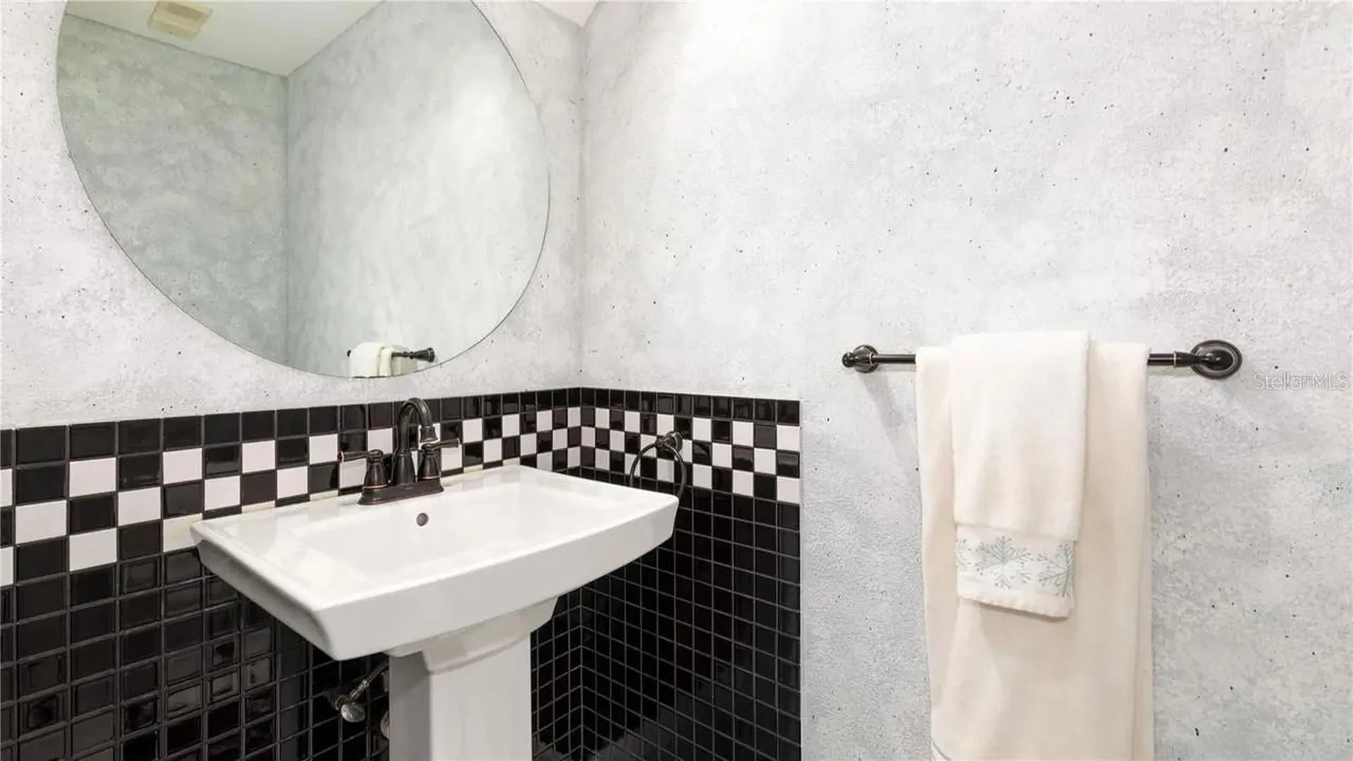 10438 Saint Tropez Place Tampa FL 33615