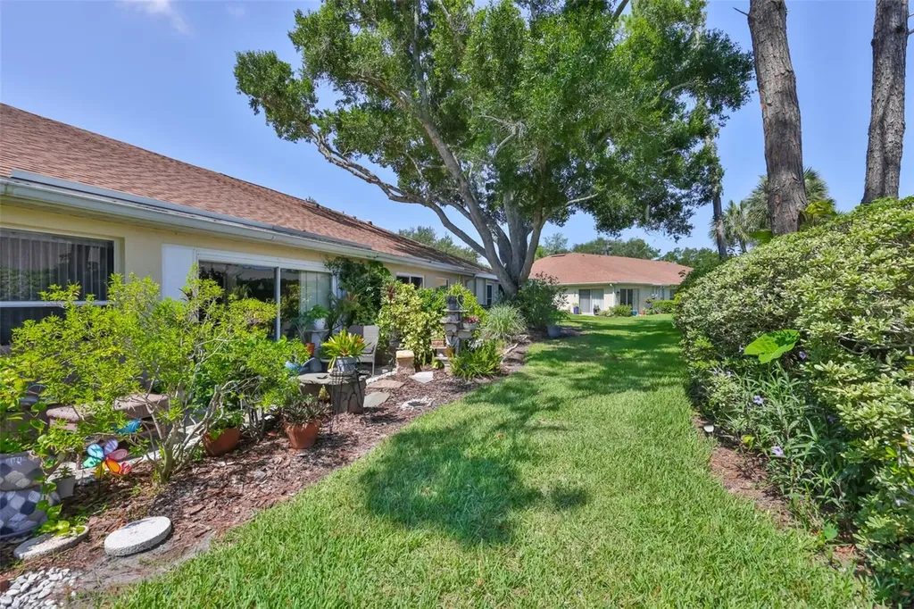 2411 New Haven Circle Sun City Center FL 33573