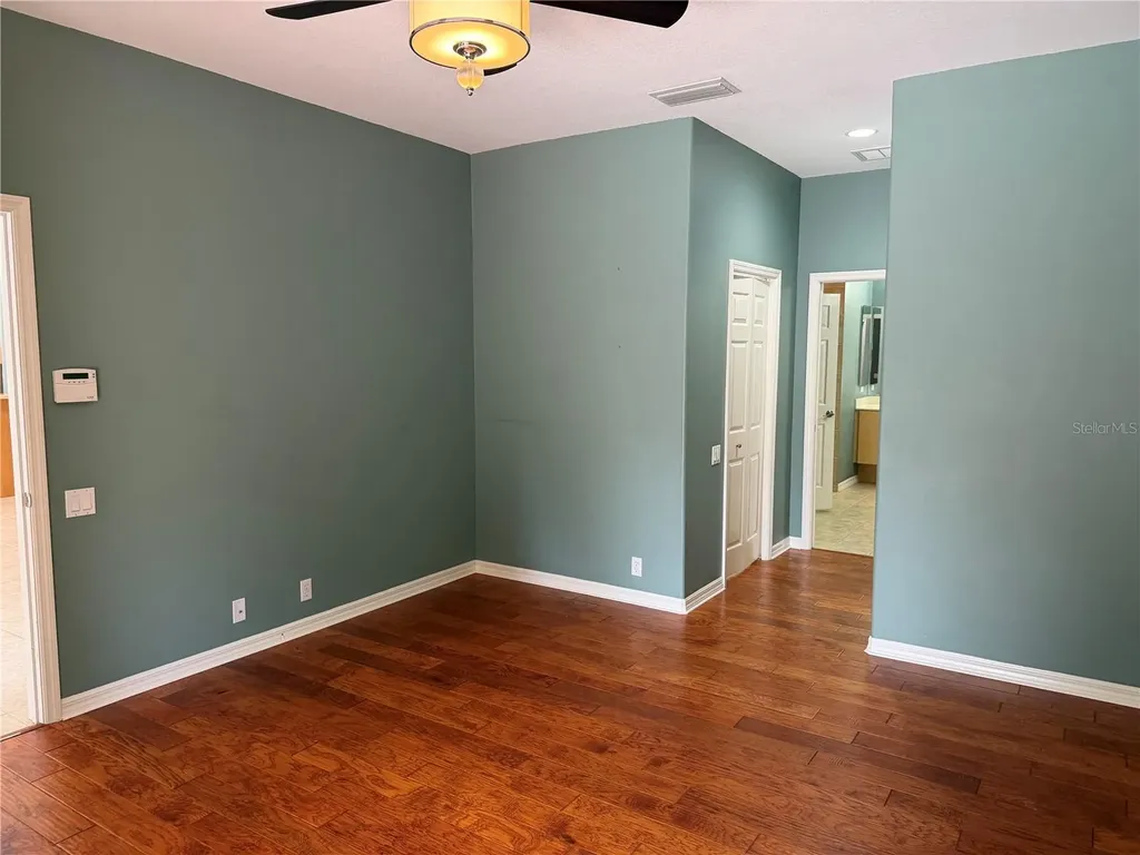 4823 Carrington Circle Sarasota FL 34243