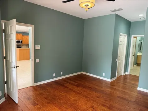4823 Carrington Circle Sarasota FL 34243