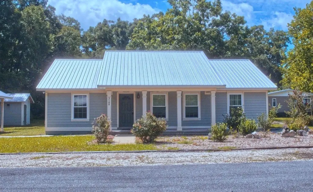 3109 E Bryant Avenue Bell FL 32619