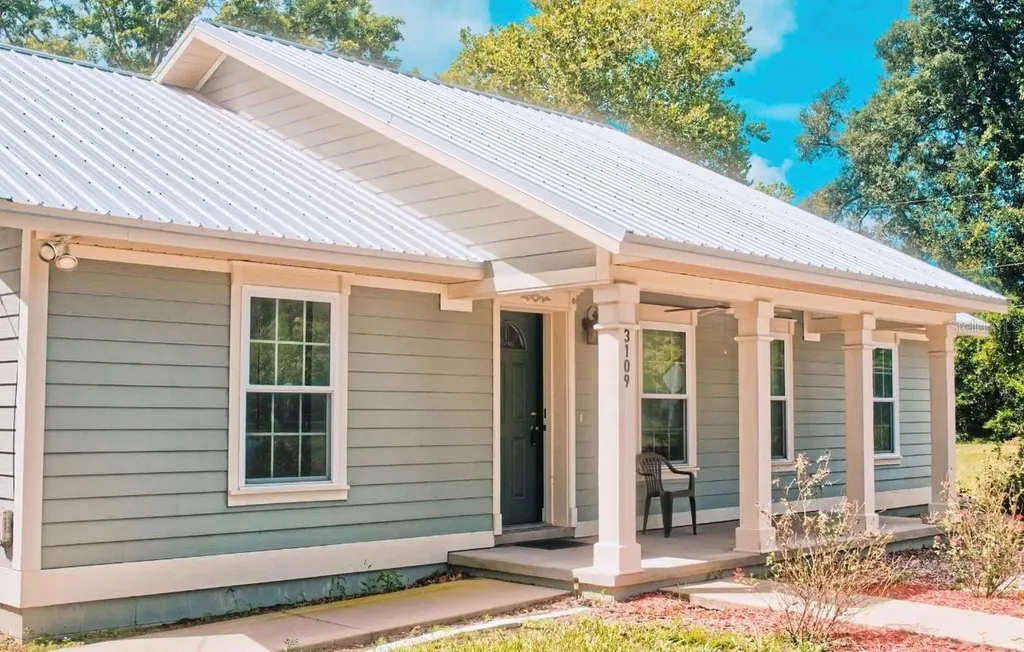 3109 E Bryant Avenue Bell FL 32619