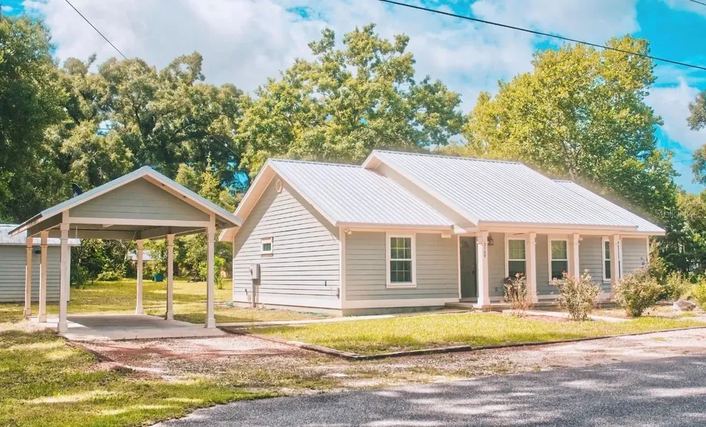 3109 E Bryant Avenue Bell FL 32619