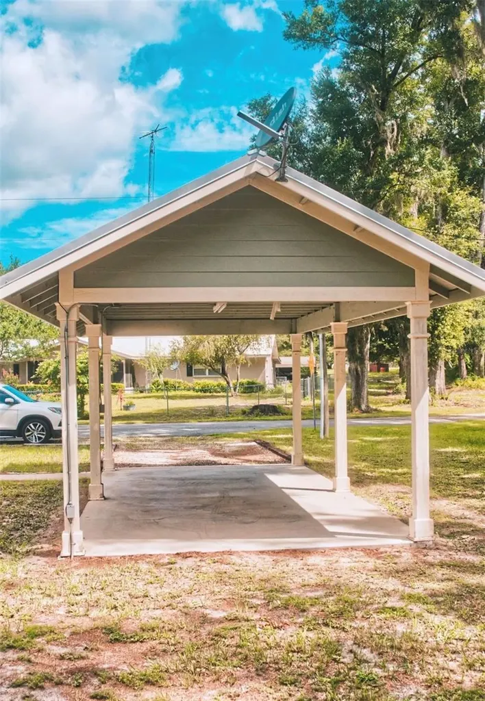 3109 E Bryant Avenue Bell FL 32619