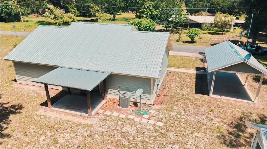 3109 E Bryant Avenue Bell FL 32619