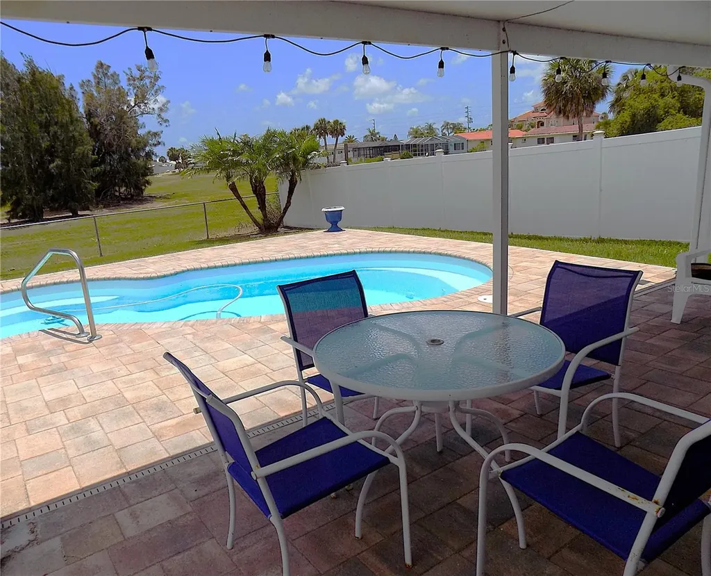 3842 Headsail Drive New Port Richey FL 34652