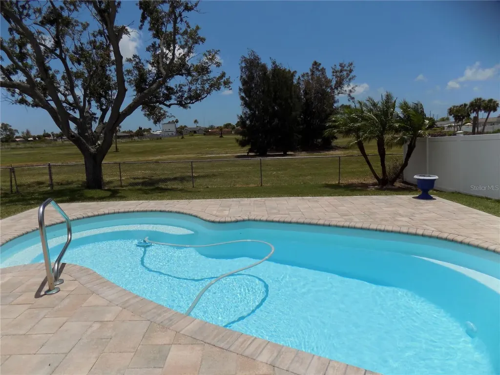 3842 Headsail Drive New Port Richey FL 34652