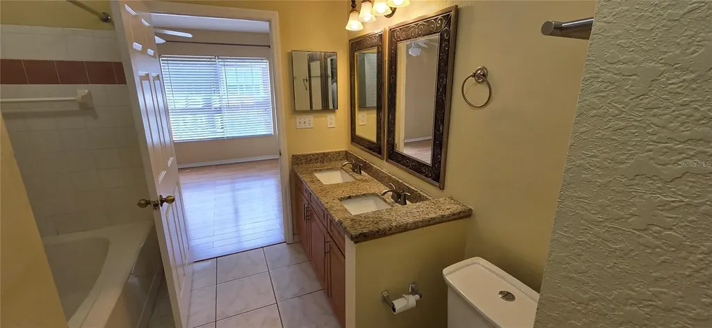 9306 Lake Chase Island Way Tampa FL 33626