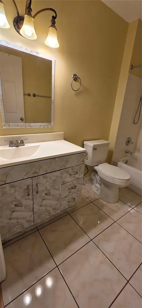9306 Lake Chase Island Way Tampa FL 33626