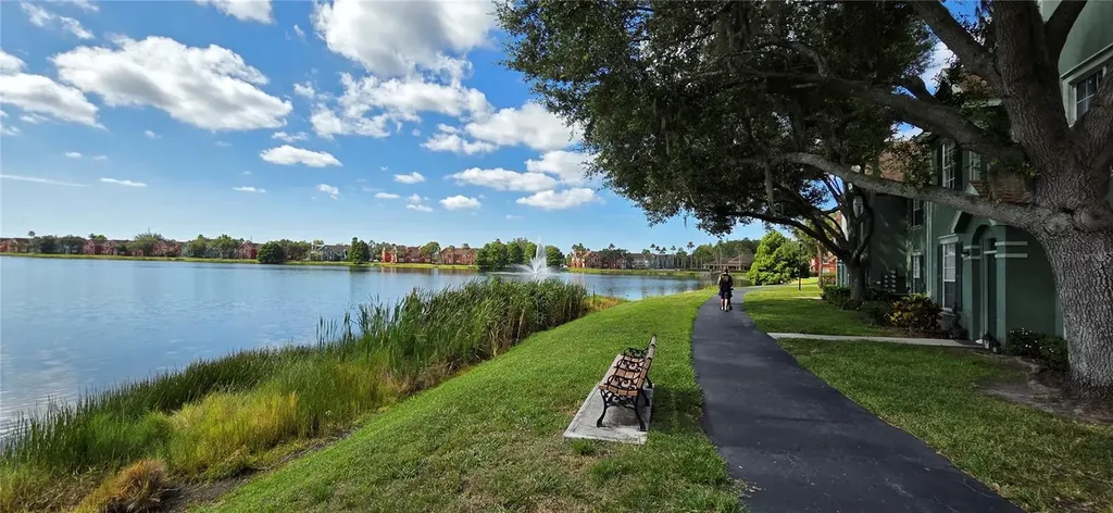 9306 Lake Chase Island Way Tampa FL 33626